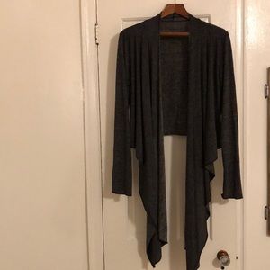 Patagonia Wrap Top in Heathered Gray/Black